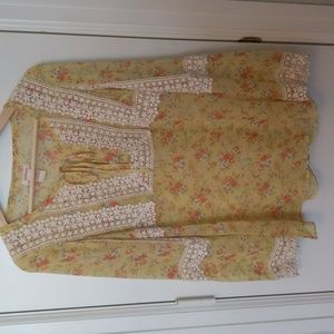 Sundance yellow floral lace embellished top size all